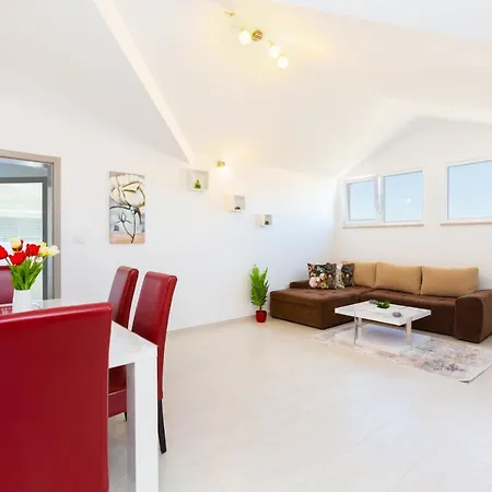 La Riva Apartment Medulin