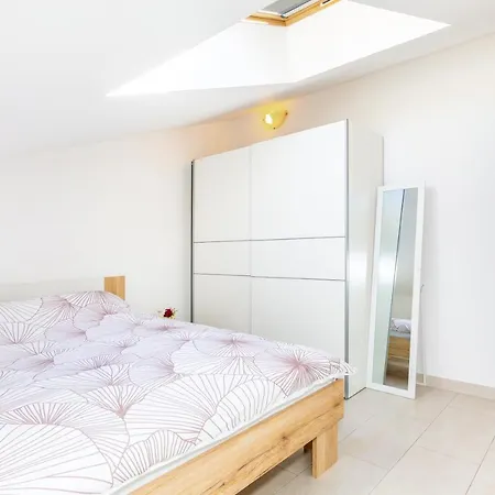 La Riva Apartment