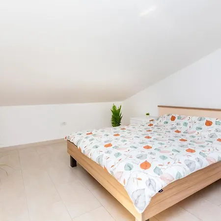 La Riva Apartment